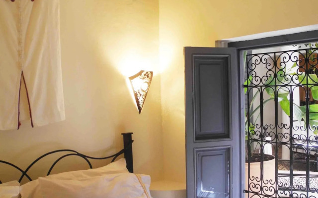Riad Linda