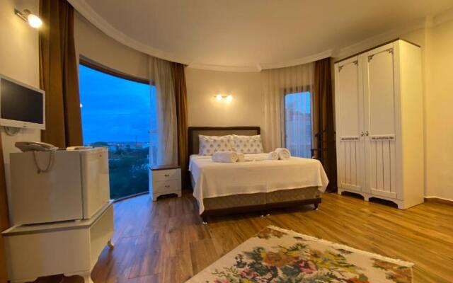 Cunda Giritlioğlu Otel Adult Only +12