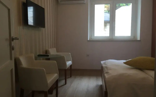 Apartments Banje Beach