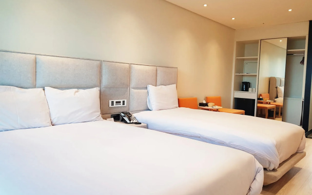 Hotel & Pool Villa Attirance