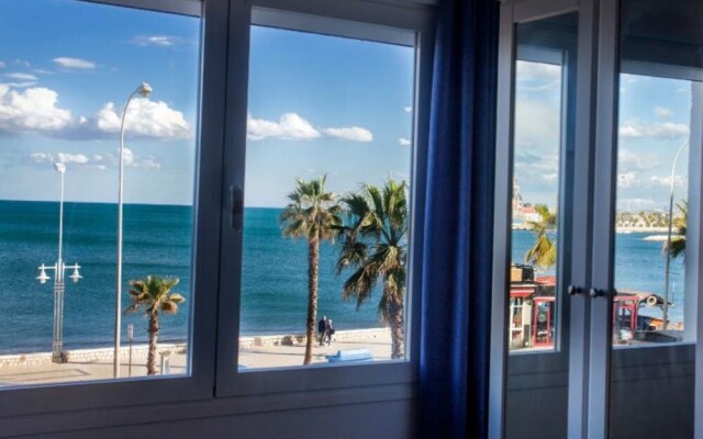 Apartment - 2 Bedrooms with WiFi and Sea views - 107848