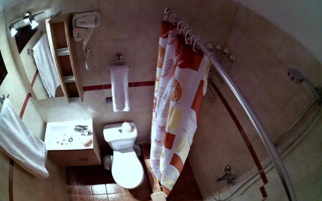 Iris Accommodation
