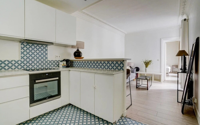 Secret Maillot Charming 1 Bed Apt in Paris