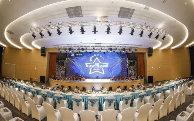 Shining Star Health Apartment Hotel