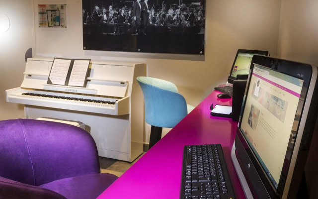 Lyric Hotel Paris