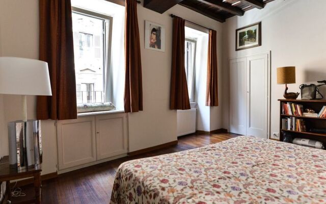 Spanish Steps Apartment