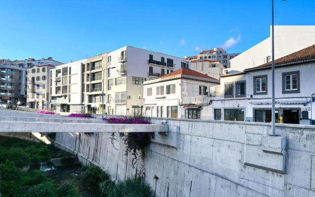 Beco Santa Emilia 1C a Home in Madeira