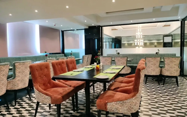 Hotel Delphi Grand Hyderabad HiTech City