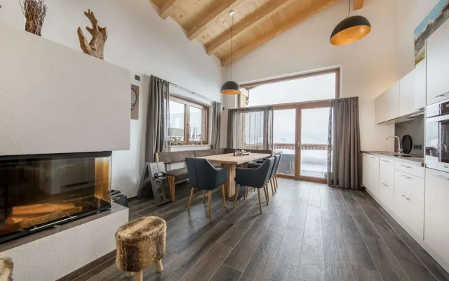 Ornate Chalet in Neukirchen near Wildkogel Ski Arena