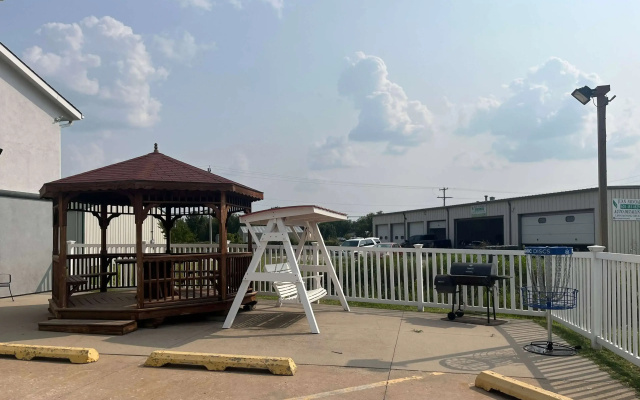 Super 8 by Wyndham Emporia