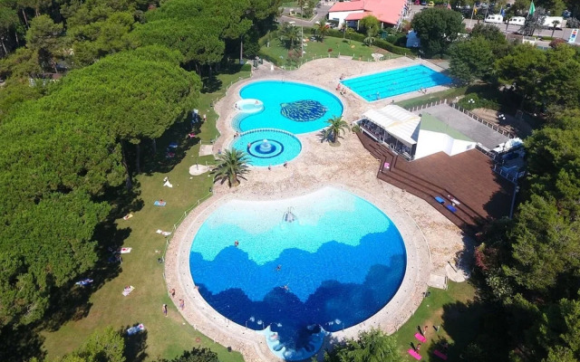 Belvilla by OYO Baia Domizia Villaggio Camping D2