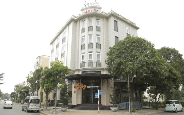Lucky Hotel - Phu My Hung