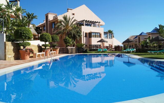Superb SEA & Sunrise Luxurious Apartment