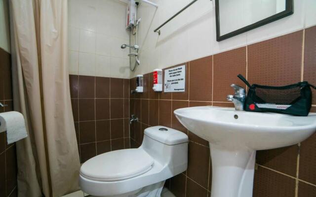 RedDoorz Plus @ Better Living Paranaque
