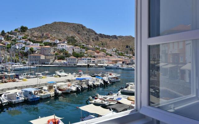 Hydra Hospitality Port Apartment