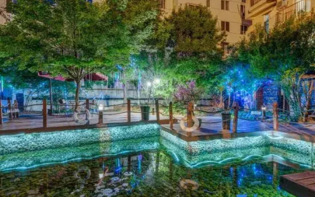 Floral Hotel · Beidaihe Sala Garden Hotel (Laohushi Seaside Park)