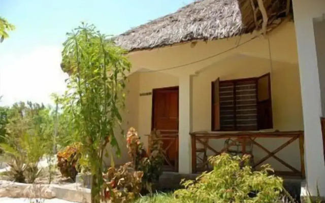Pakachi Beach Resort & Hotel