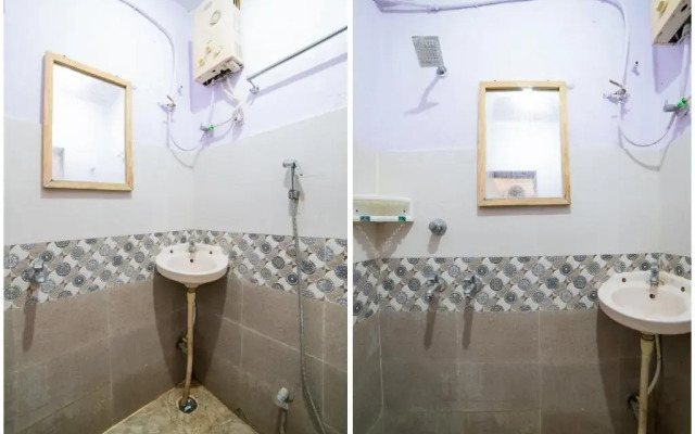 Sree Radha Lodge by OYO Rooms