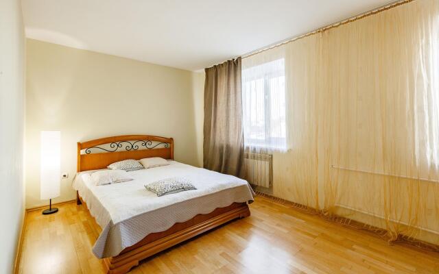 Аврора на проспекте Ленина 55б