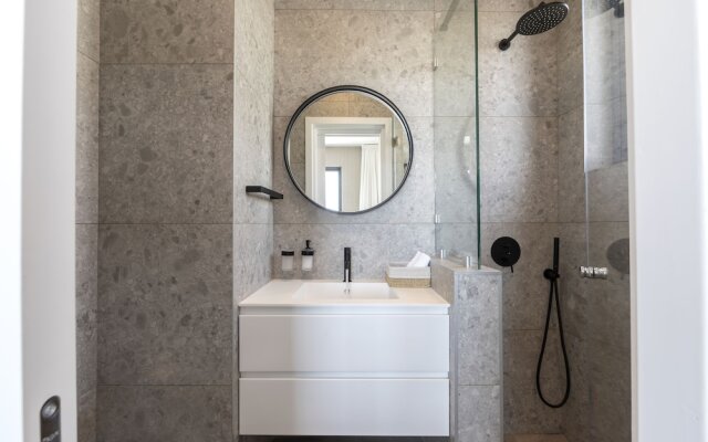 Chris Le Mare Gold Luxury Villa By Louis Hotels