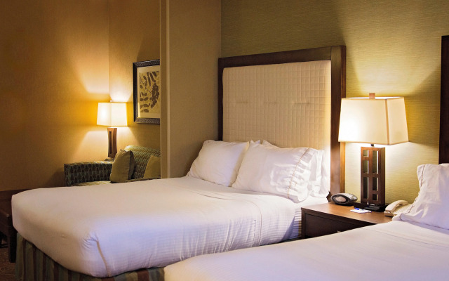 Holiday Inn Express & Suites Logan by IHG