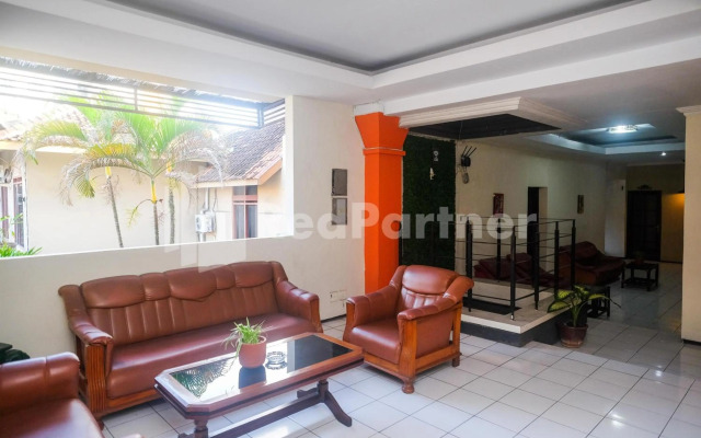 OYO 206 Hotel Candra Kirana