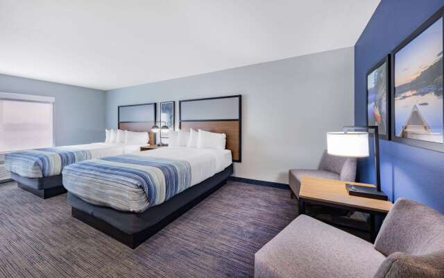 AmericInn by Wyndham International Falls