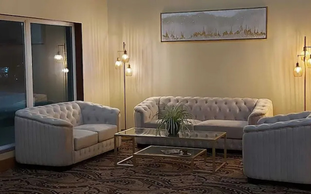 Pacific Sunrise Inn & Suites
