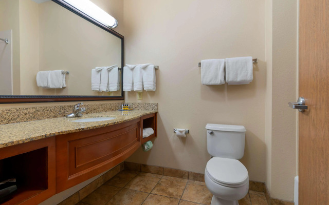 Best Western Plus Butterfield Inn