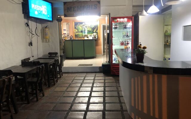 Memphis Hostal - Hostel