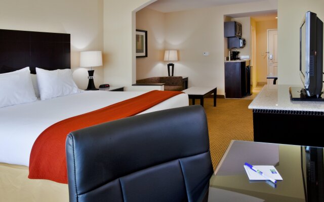 Holiday Inn Express & Suites, International Drive, an IHG Hotel
