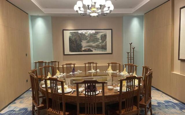 Holiday Inn Express Jinan Airport Zone