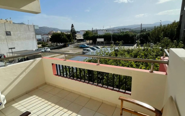 Hotel Flisvos