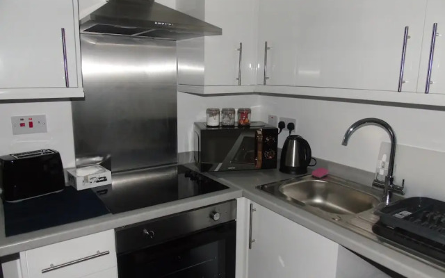 Captivating 1-bedroom Apartment in Bolton