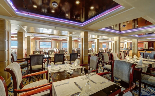 MS Esmeralda Nile Cruise from Aswan or Luxor