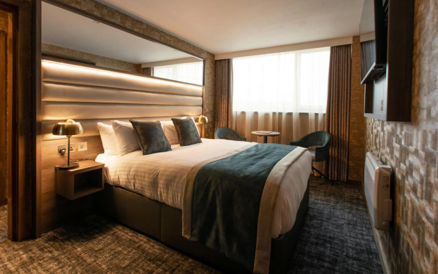 Carlton Hotel