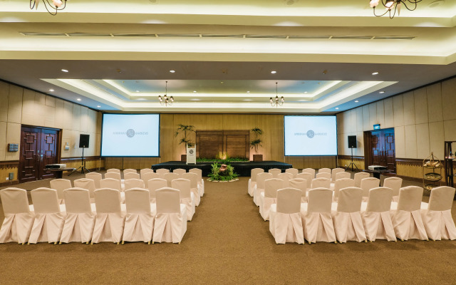 Mayang Sari Beach Resort
