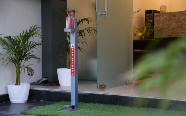 Fabhotel Aanya Suites