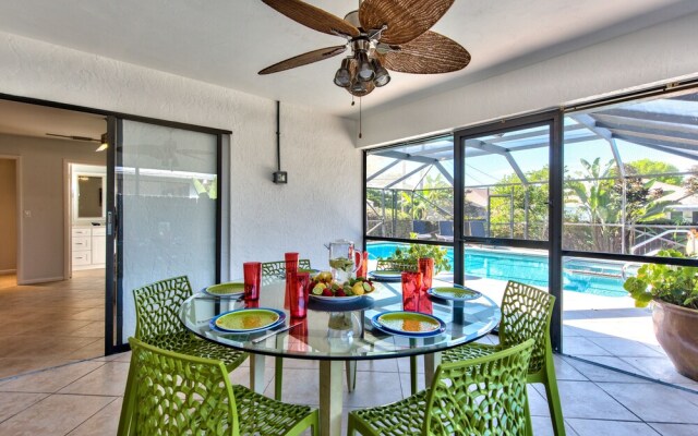 Milano Vacation Rental: Newly Renovated 3-BR Home with Private Pool, Hot Tub, and Pet-Friendly Front Yard. Minutes from Vanderbilt Beach