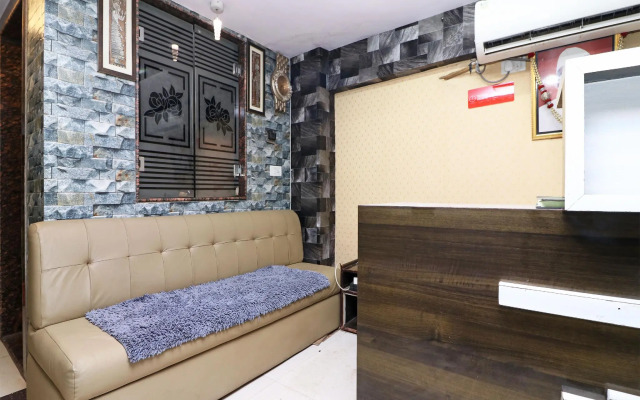 OYO 8219 Hotel Manan