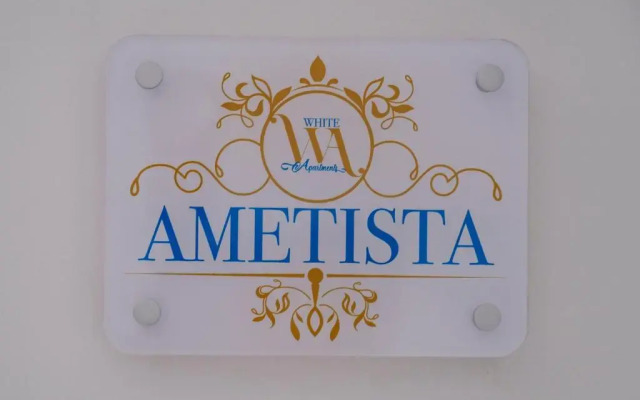 White Apartments & Spa