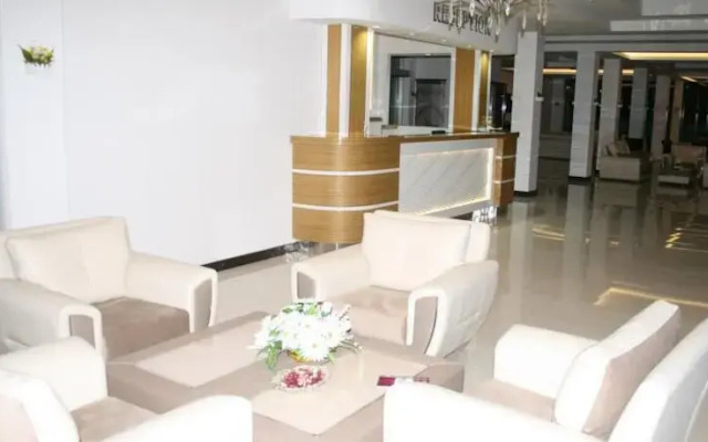 Elmali Hotel