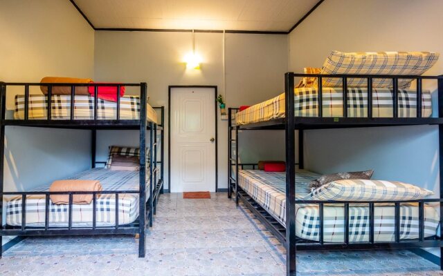Nisarine Homestay @ Koh Klang