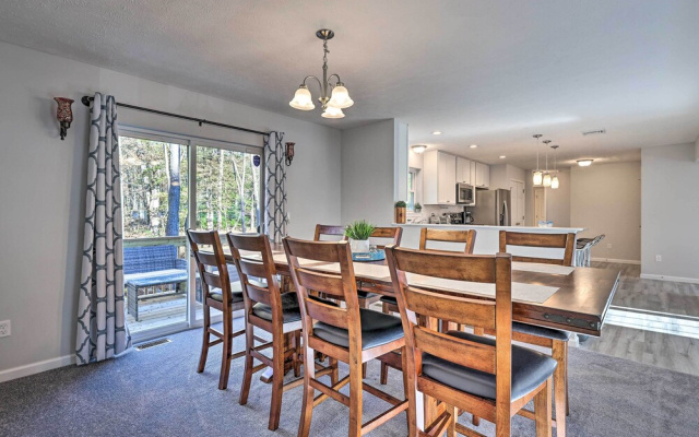 Walk to Beach: Family-friendly Arrowhead Lake Home