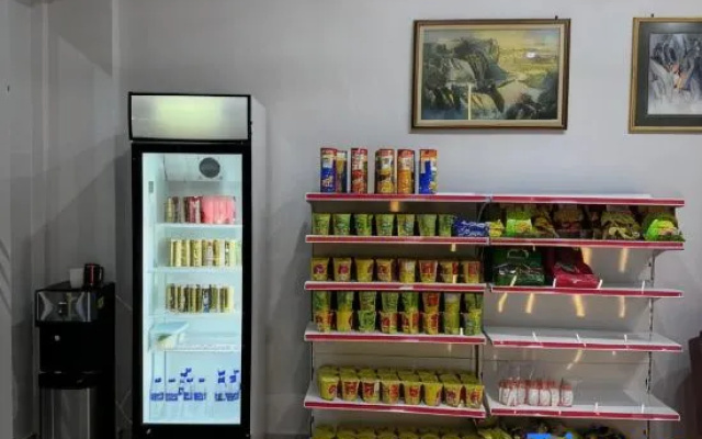 Sunshine Hotel — hotel in Bahau