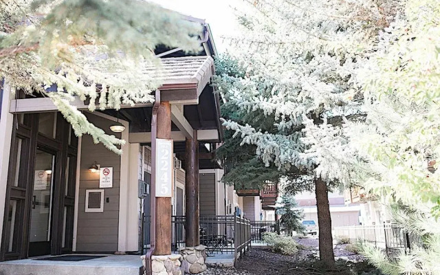 Prospector Studio by Casago