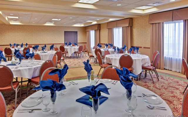 Holiday Inn Express & Suites Yuma by IHG