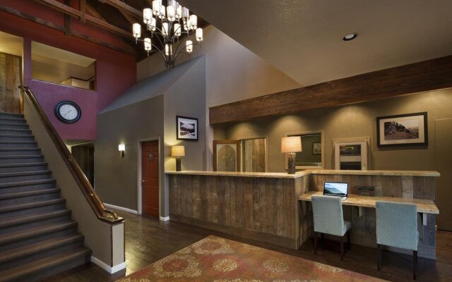 POSTMARC Hotel and Spa Suites