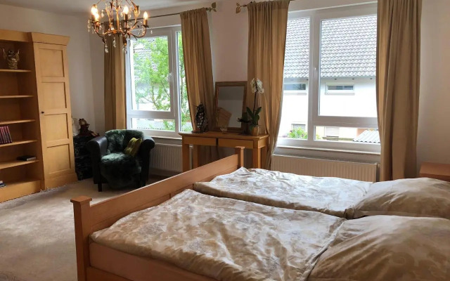Exklusives Haus mit Garten