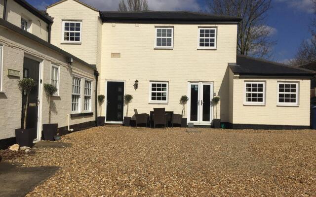 Courtyard Cottage - Great Paxton